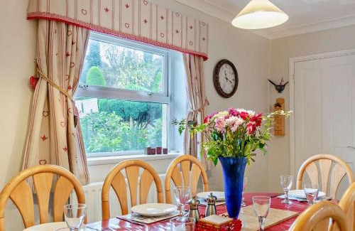 Penally House | 4 Bed in Penally FB267