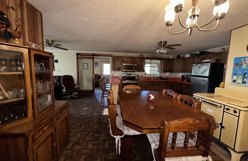 Fort Davis House | 4 Bedroom, 2 bath 3-Blocks from Fort & walking distance to Downtown