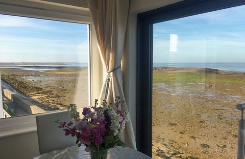 Colchester Cottage | 4 bedroom accommodation in Point Clear Bay