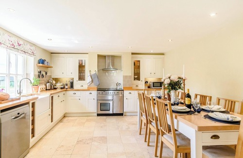 Stainton le Vale Cottage | 4 bedroom accommodation in Great Limber