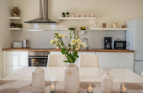 Klanfari House | 4 bedroom accommodation in Crikvenica