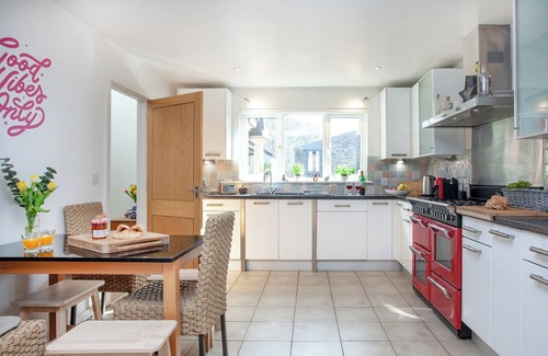 Westward Ho Cottage | 4 bedroom accommodation in Northam, near Westward Ho!
