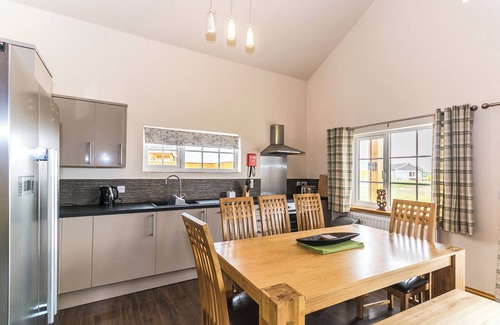 Hornsea Ski Chalet | 4 bedroom accommodation in Hornsea