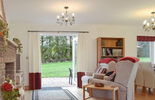 Glogue Cottage | 4 bedroom accommodation in Hermon, near Crymych