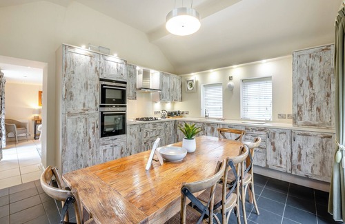 Sandsend Cottage | 4 bedroom accommodation in Sandsend, near Whitby