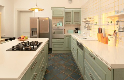 Lun House | 4 bedroom awesome home in Lun