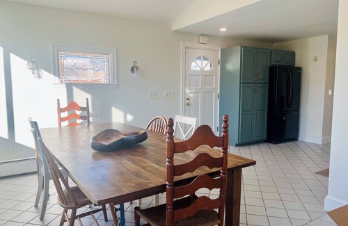 Willard House | 4 Bedroom Beachside Surfer's Home