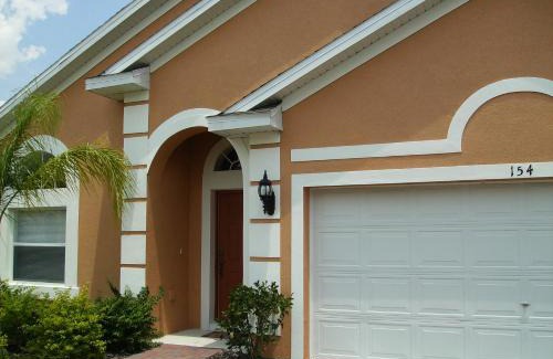 Four Corners House | 4 Bedroom - Budget Home with Private Pool
