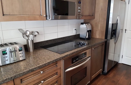 Seguin Cottage | 4 Bedroom Cottage at Rocky Crest Golf Resort