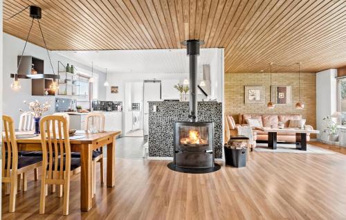 Holstebro House | 4 Bedroom Gorgeous Home In Holstebro