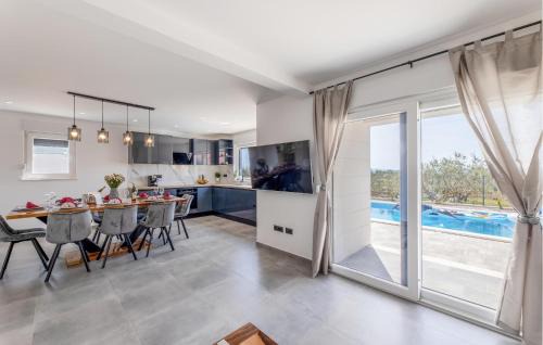 Kastela House | 4 Bedroom Gorgeous Home In Kastel Stari