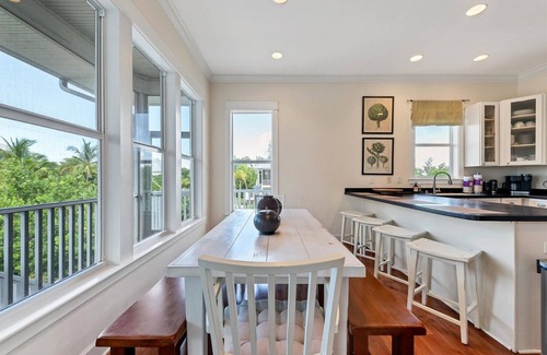 Palm Island House | 4 Bedroom home directly across the street from the beach!