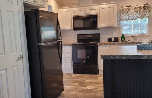 Fellowship House | 4-bedroom home in superb Ocala with AC