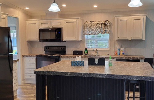Fellowship House | 4-bedroom home in superb Ocala with AC