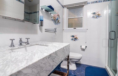West Hampton Dunes Apartment | 4 Bedroom Single family 264465 by Houzlet