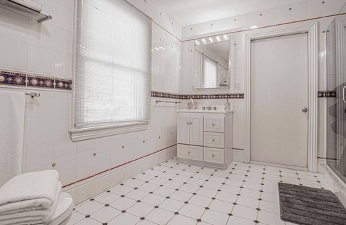 West Hampton Dunes Apartment | 4 Bedroom Single family 264465 by Houzlet