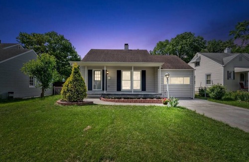 Grandview Heights House | 4-bedroom vacation home just 4 minutes to Ohio State University