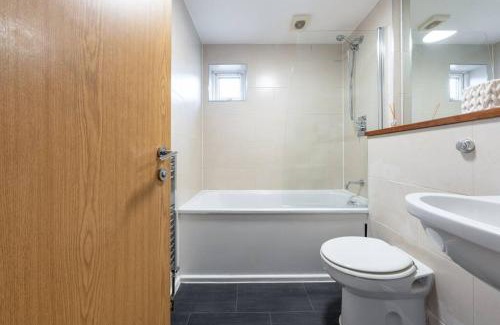 Tooting House | 4 beds - 20 min to Central