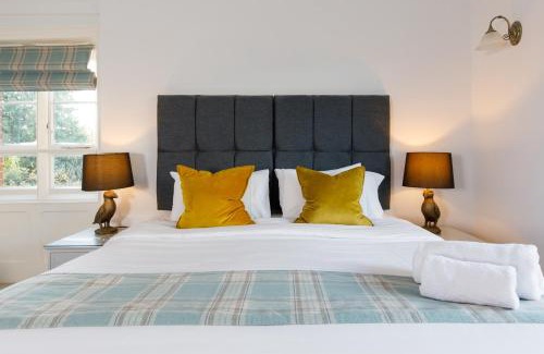 Chichester House | 4 Canon Lane