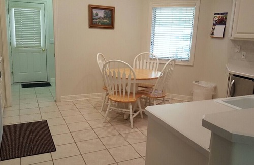 Hot Springs Village House | 4 Charca Way - HDTV, WIFI. Nicely furnished vacation rental home in Magellan