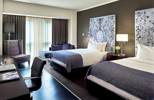 West Plaza Hotel | 4 Comfortable Units! Onsite Pool, Pets Allowed, Near Nelson-Atkins Museum of Art