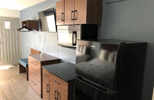 San Antonio Hotel | 4 Cozy Studios w/Kitchenette Near Alamodome – Great for Extended Stays