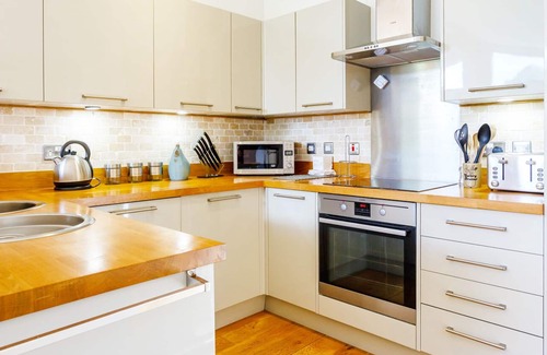 Looe Cottage | 4 Lake View