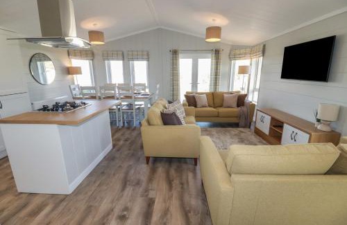 Dobwalls House | 4 Meadow Retreat