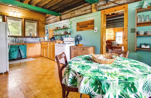 Calico Rock Cabin | 4 Mi to Historic District: Calico Rock Cabin!