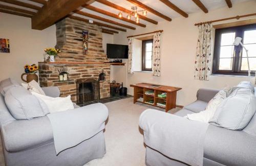 Gorran House | 4 Mowhay Cottages