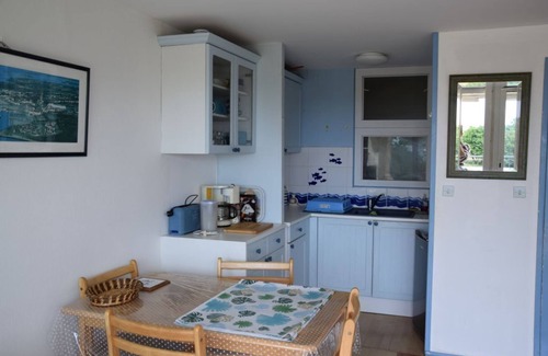 Arzon Apartment | 4-person apartment overlooking wooded park