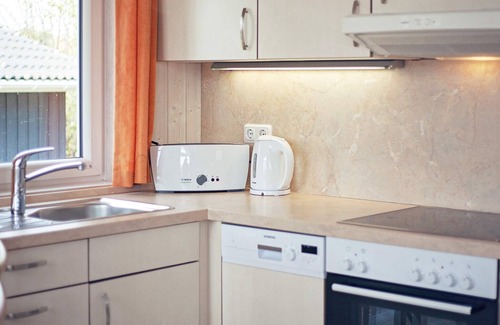 Lensterstrand House | 4 person holiday home in GROEMITZ