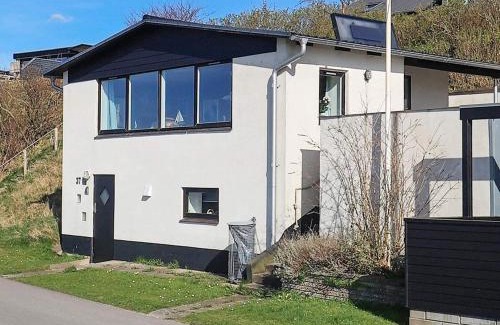 Hvalpsund House | 4 person holiday home in Farsø-By Traum