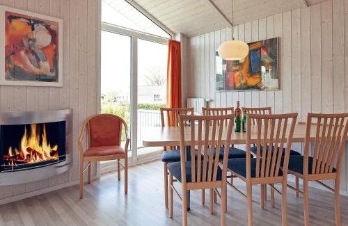 Lensterstrand House | 4 person holiday home in GROEMITZ