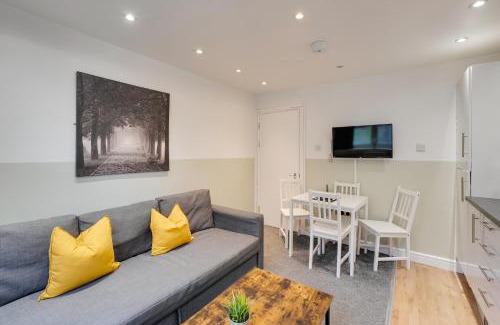 Cathays Apartment | 4 Person Modern Apartment Nr City Centre