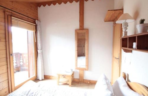 Les Carroz-d'Araches Apartment | 4 pièces spacieux bien équipé avec Wi-Fi et parking, au pied du ski bus - FR-1-572-241