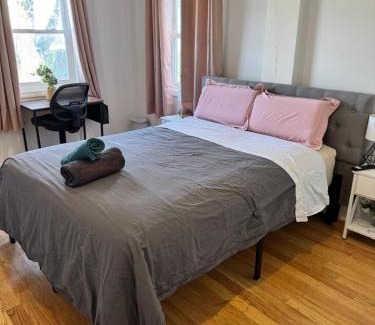 Union City Apartment | 4 ROOMS FAMILY HOUSE WITH BACKYARD, LAUNDRY AND PARKINg