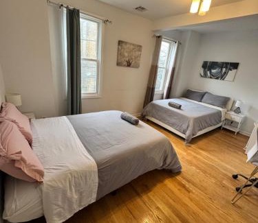 Union City Apartment | 4 ROOMS FAMILY HOUSE WITH BACKYARD, LAUNDRY AND PARKINg