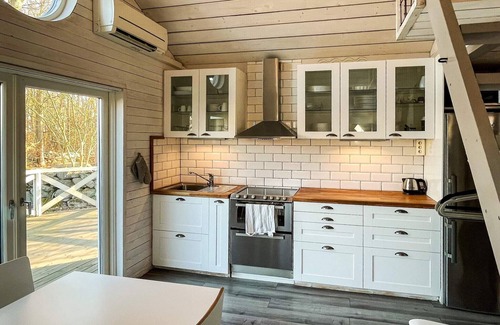 Drottningskar House | 4 star holiday home in Drottningskär