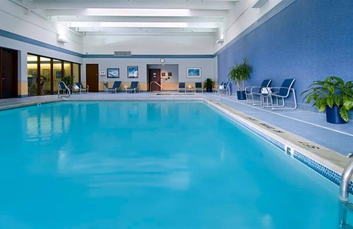 Downtown Hotel | 4-Star Hotel ∙ Radisson Hotel Lansing at the Capitol