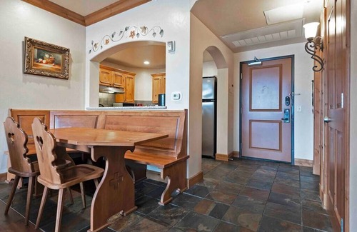 Zermatt Villa | 4-Star Zermatt Resort 2B2B Villa Only Min's to Park City, Deer Valley & Sundance