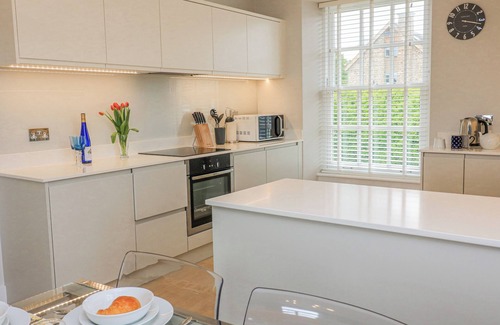 Bugford Cottage | 4 The Manor House Hillfield Village