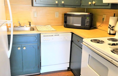 Five Points South Condo | #4 UAB KING SUITE+5 MIN WALK TO RESTAURANT
