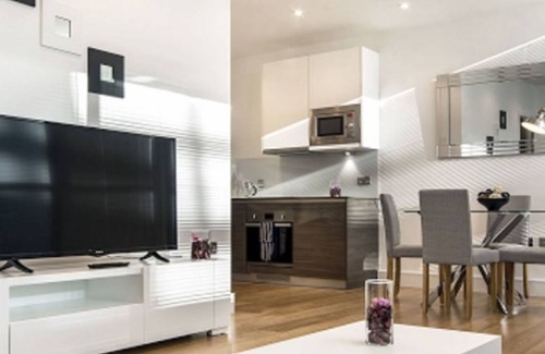 London Borough of Hounslow Apartment | 40 m² Apartment ∙ 1 bedroom ∙ 2 guests