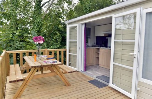 Balleroy RV Rental | 40 m² Mobile home ∙ 8 guests