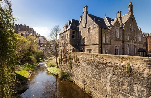 West End Apartment | 400 Dean Village Apartment