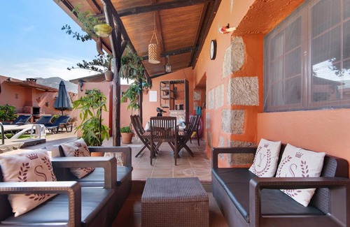 Valsequillo de Gran Canaria Villa | 400 m² Villa ∙ 3 bedrooms ∙ 10 guests