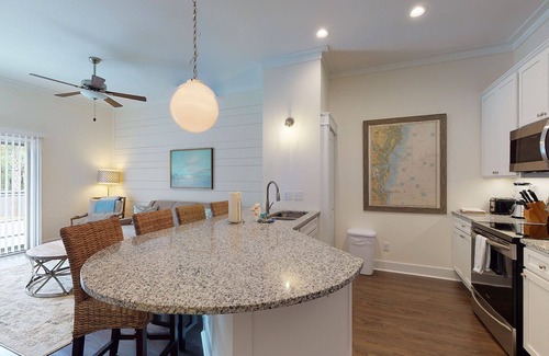 King City Condo | 400 Ocean Suites at the Heart of St.Simons Pier Village
