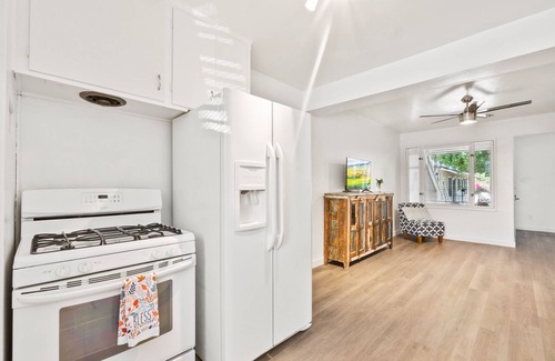University Heights Apartment | 4057 Stylish North Park Gem. Walk to Balboa Park, Zoo, Eats & Nightlife!
