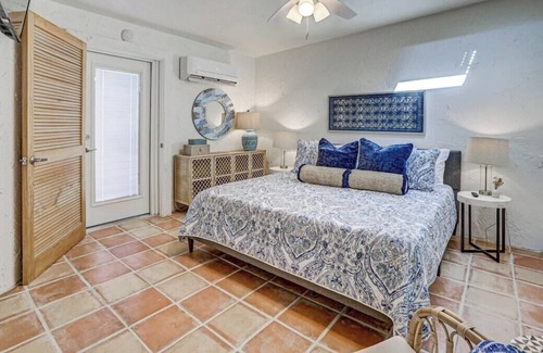 St. George Villa | 41 Amira BUSHMAN · 2 Master King SuitesPools*HotTub*Gym New $ Reduced